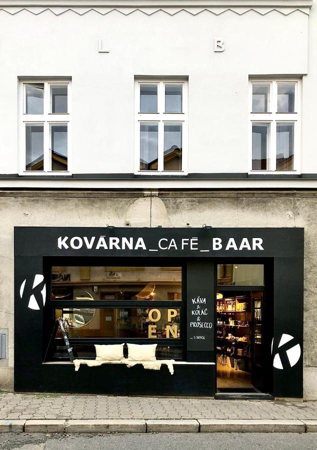 Boutique Rezidence Baar Aparthotel Novy Jicin Exterior photo