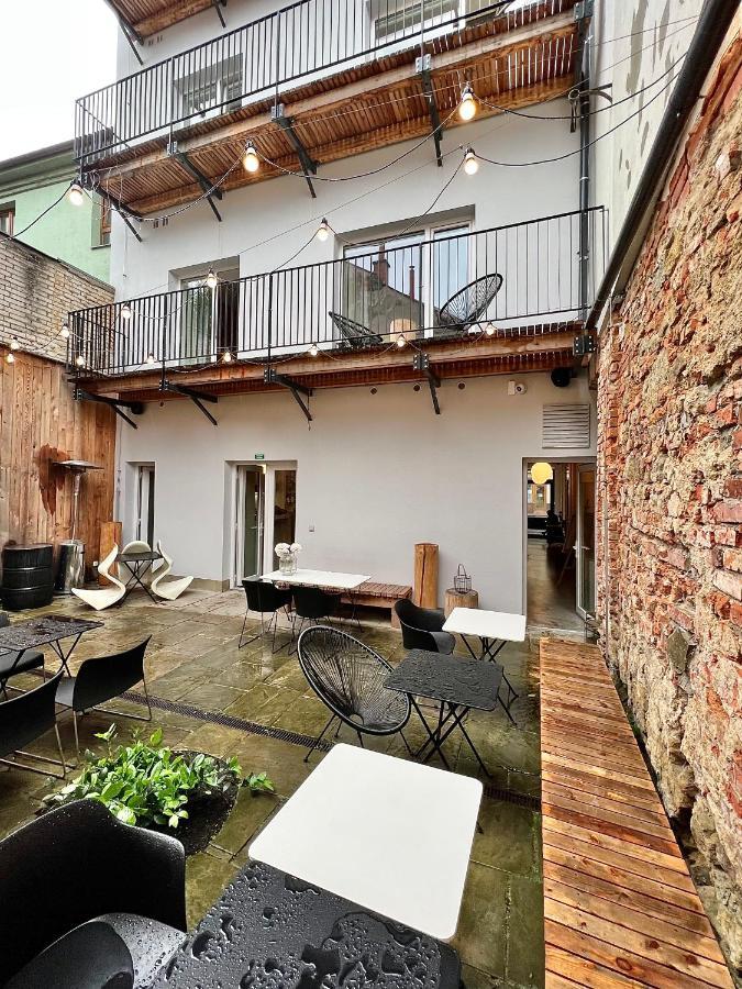 Boutique Rezidence Baar Aparthotel Novy Jicin Exterior photo